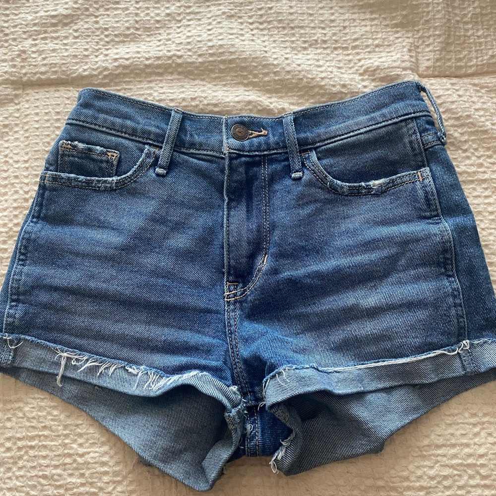 Hollister high rise short short vintage stretch size 0